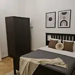 Wawelove Spacious 3 Bedroom 1 Min To Main Sq! Kraków